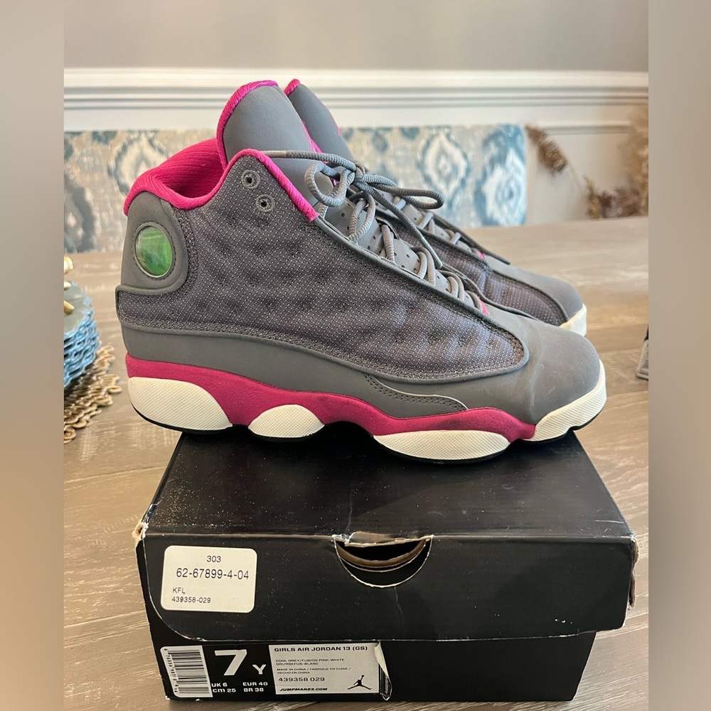 Air Jordan 13 GS | girls | 7Y | cool grey fusion pink white